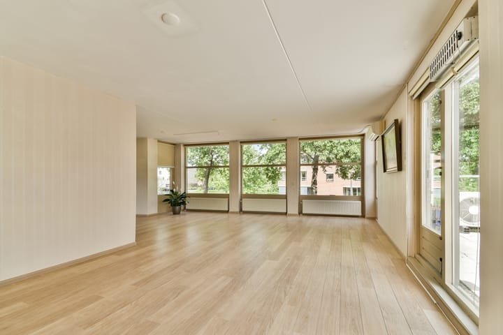 Photo 11 of van der Duynstraat 1-A