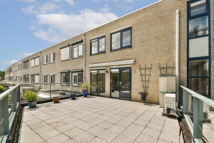 Photo 15 of van der Duynstraat 1-A