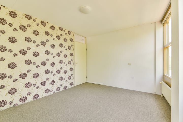 Photo 23 of van der Duynstraat 1-A