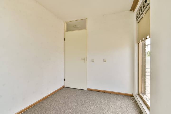 Photo 27 of van der Duynstraat 1-A