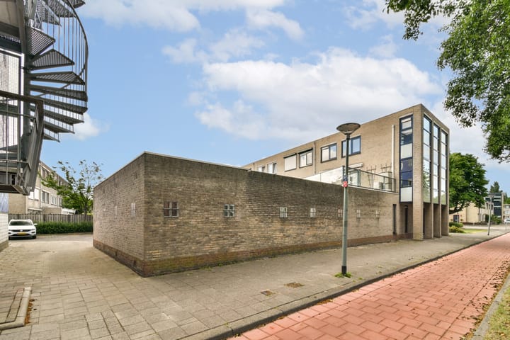 Photo 32 of van der Duynstraat 1-A