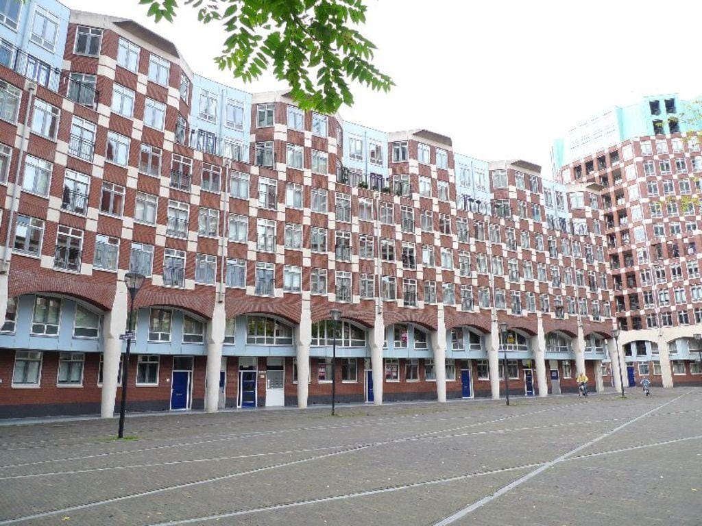 Muzenplein 35