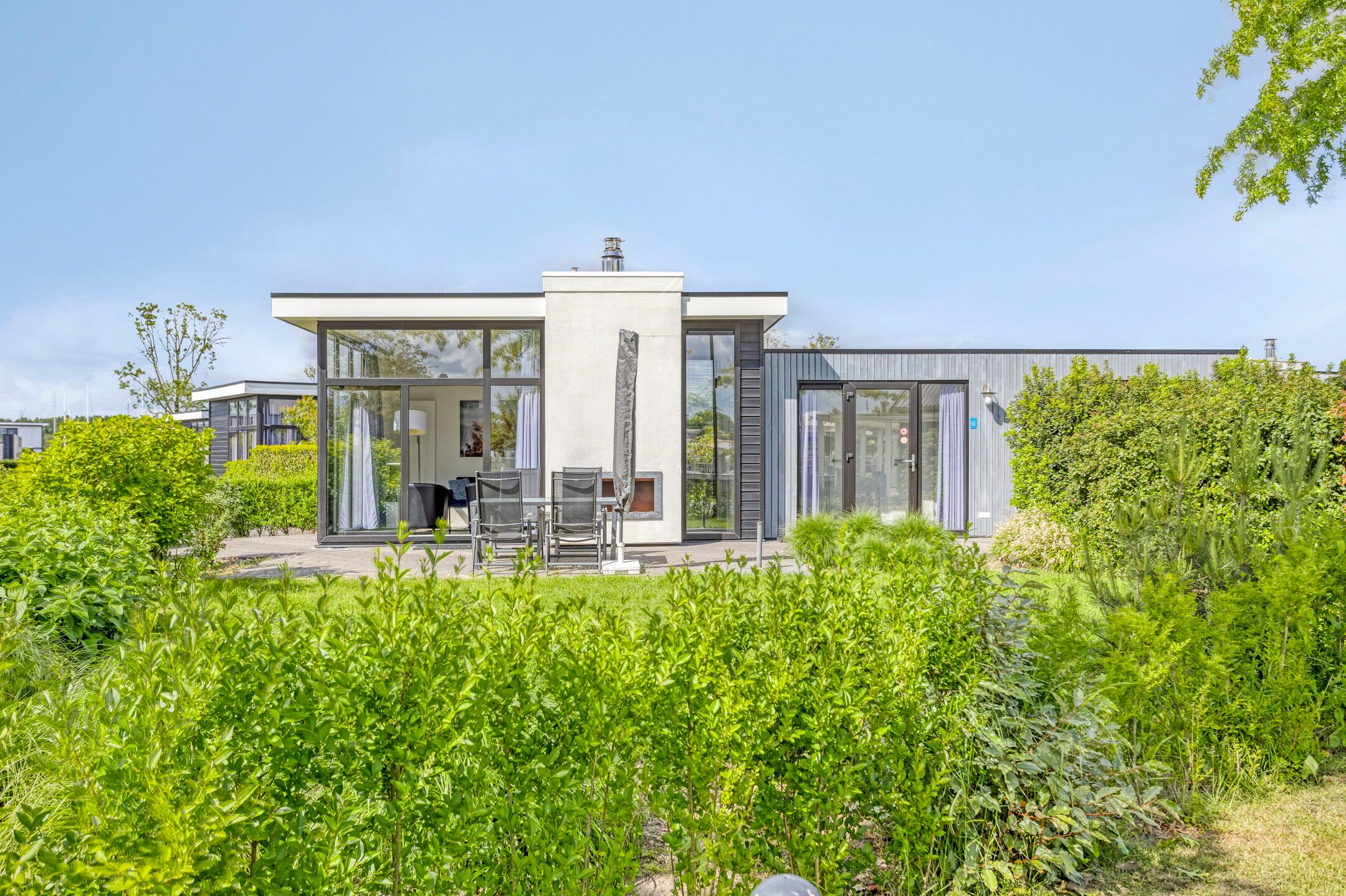 2-bedroom freehold villa in Nijkerk — photo 3 of 5
