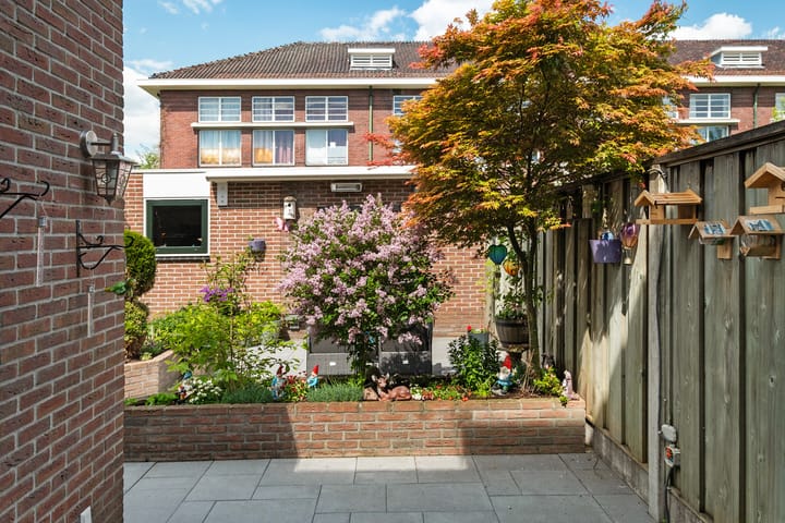 Foto 30 van Walhofstraat 36