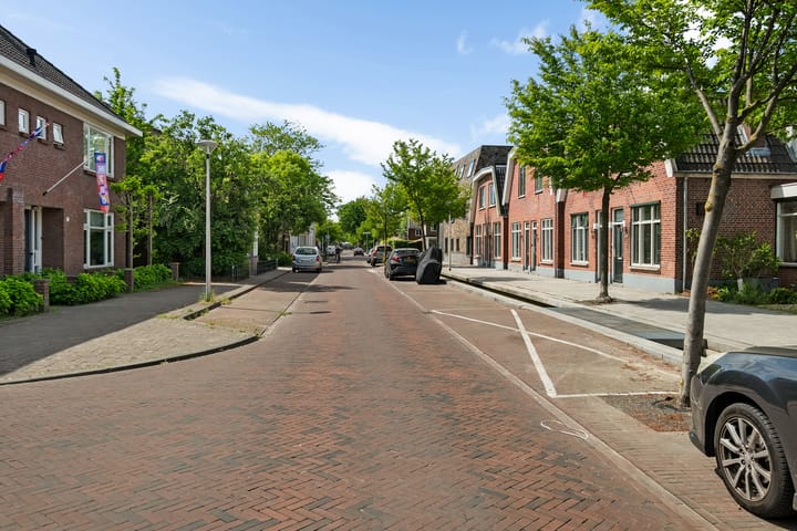 Foto 39 van Walhofstraat 36