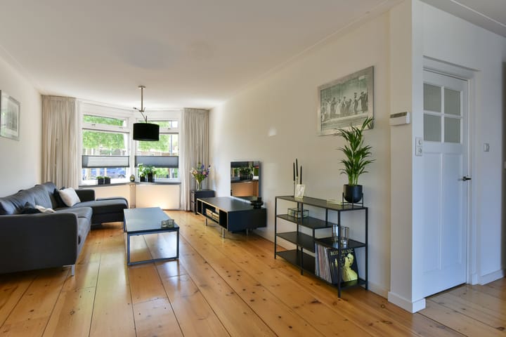 Foto 8 van Johan Messchaertstraat 11