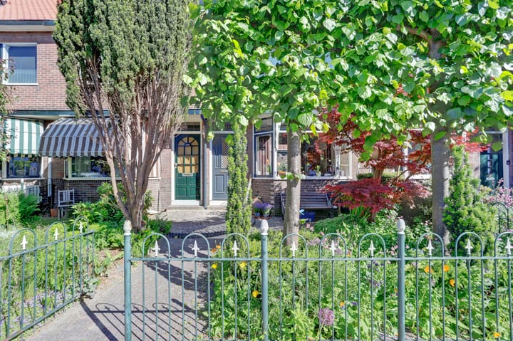 Foto 33 van Ceramstraat 8