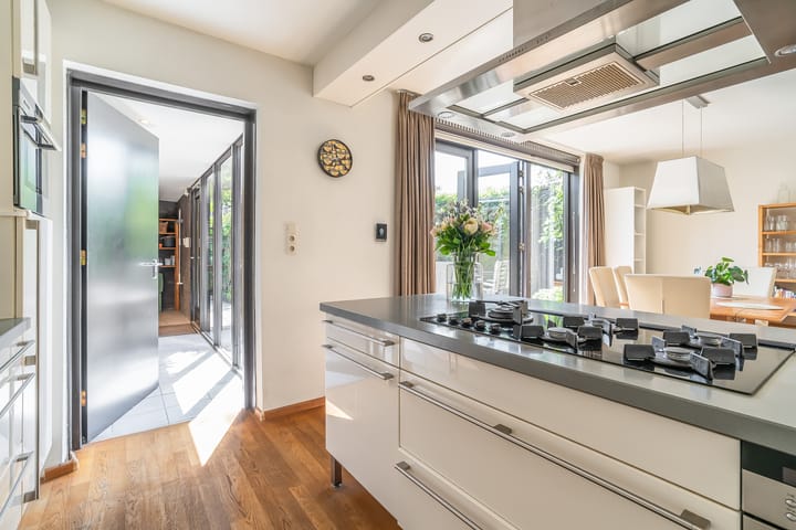 Foto 17 van Pieter de Hooghstraat 27