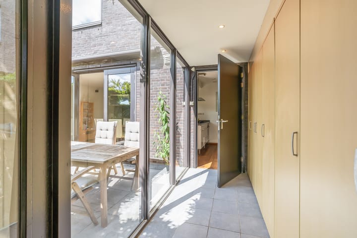 Foto 19 van Pieter de Hooghstraat 27