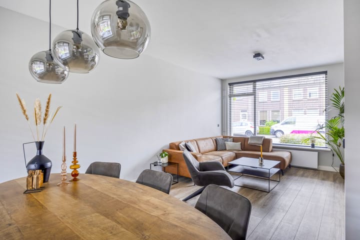 Foto 12 van Monseigneur van Enckevoirtstraat 10