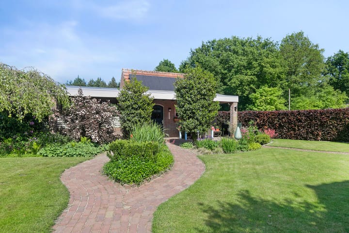 Foto 10 van Merseloseweg 21