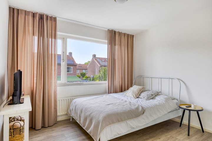 Foto 19 van Monseigneur van Enckevoirtstraat 10