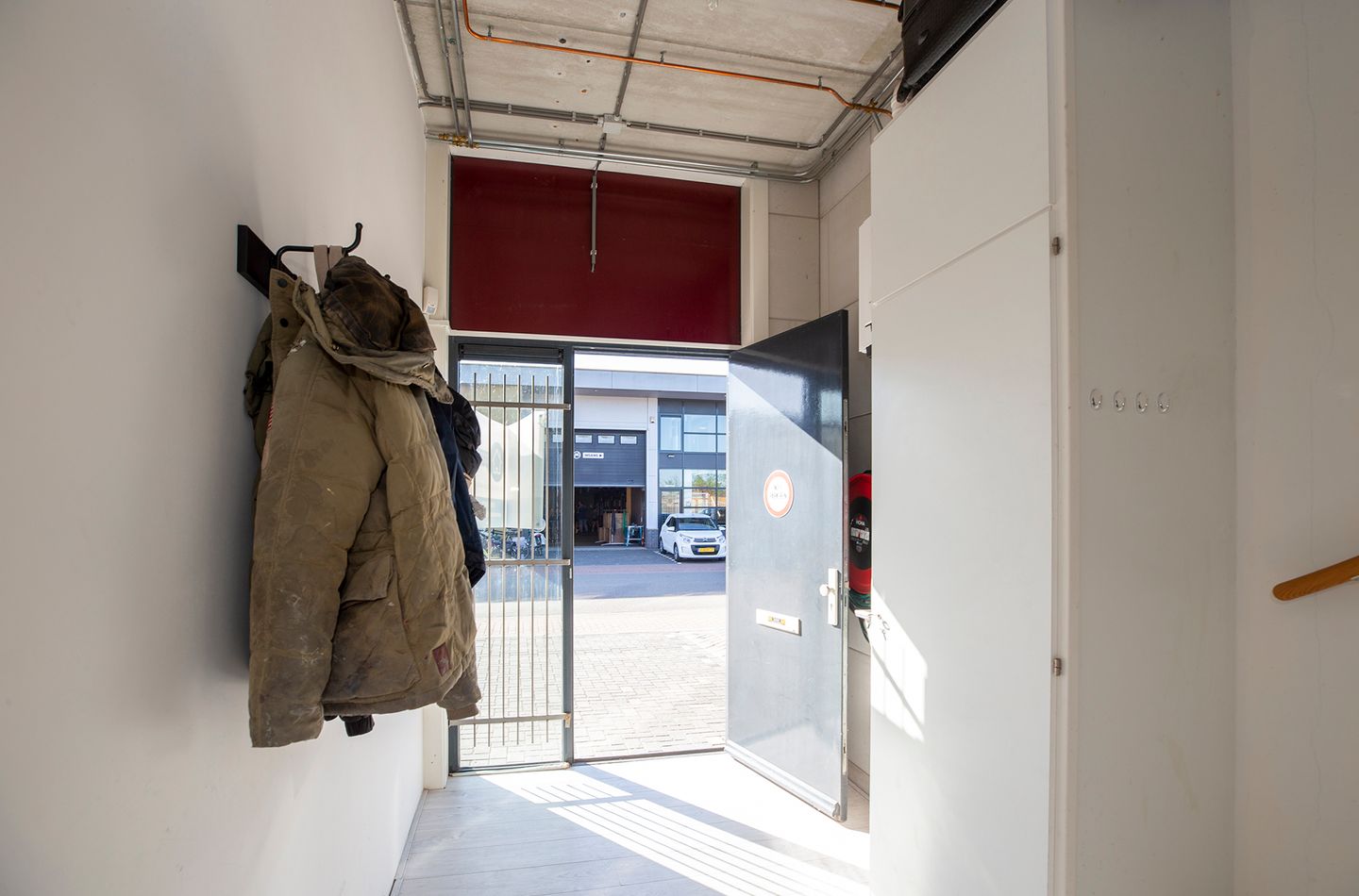 Bekijk foto 5 van Jan Tinbergenstraat 8-d