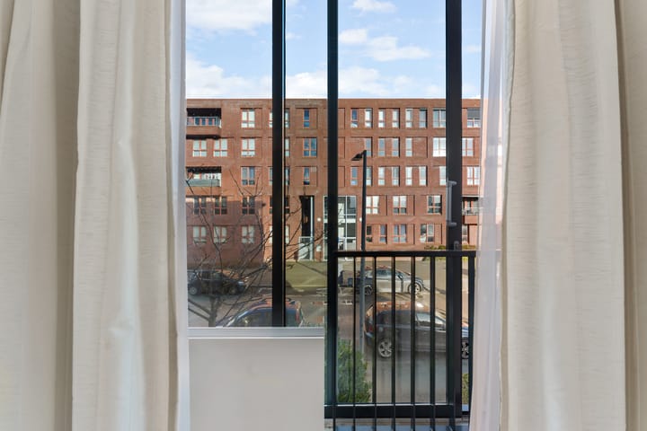 Foto 34 van Spireastraat 4