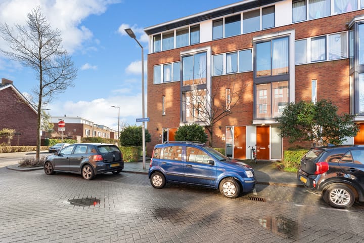 Foto 39 van Spireastraat 4