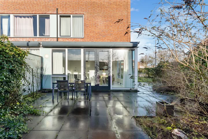 Foto 42 van Spireastraat 4