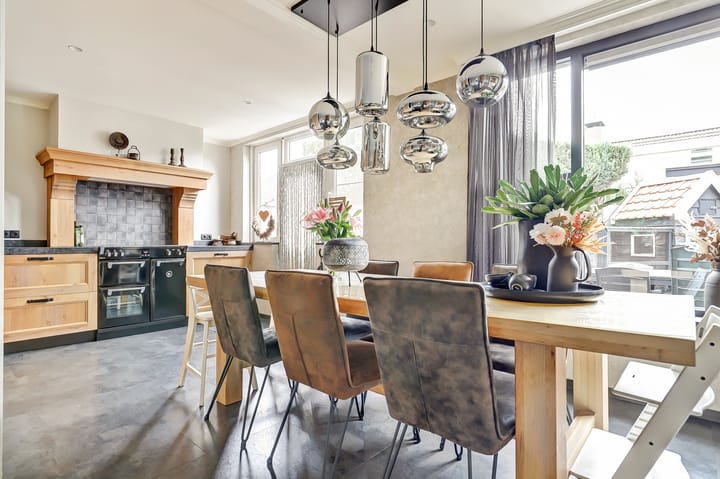 Photo 25 of Van Hoekenstraat 7