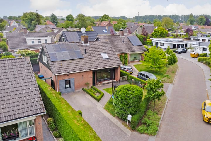 Photo 42 of Van Hoekenstraat 7