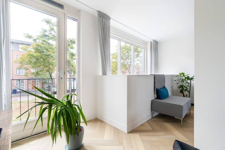 Foto 15 van Weidevogellaan 52