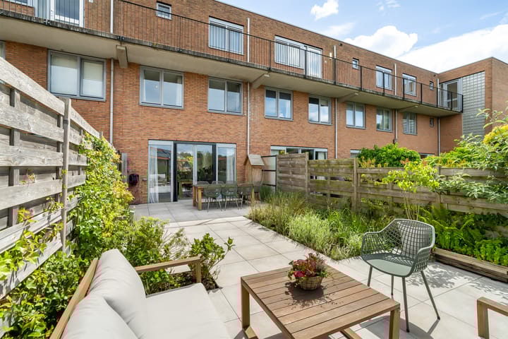 Foto 21 van Weidevogellaan 52