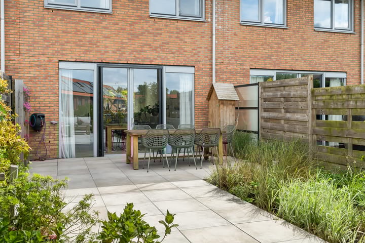 Foto 22 van Weidevogellaan 52