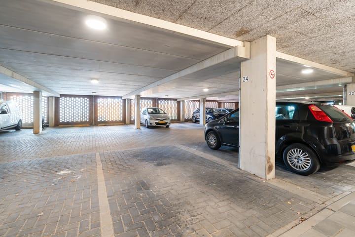 Foto 34 van Weidevogellaan 52