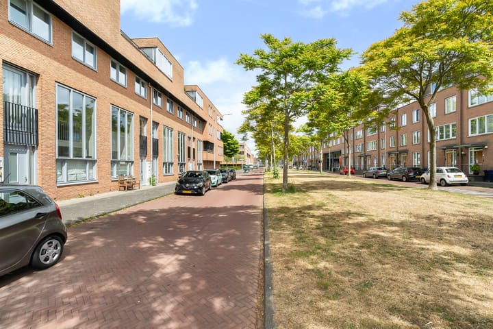 Foto 36 van Weidevogellaan 52