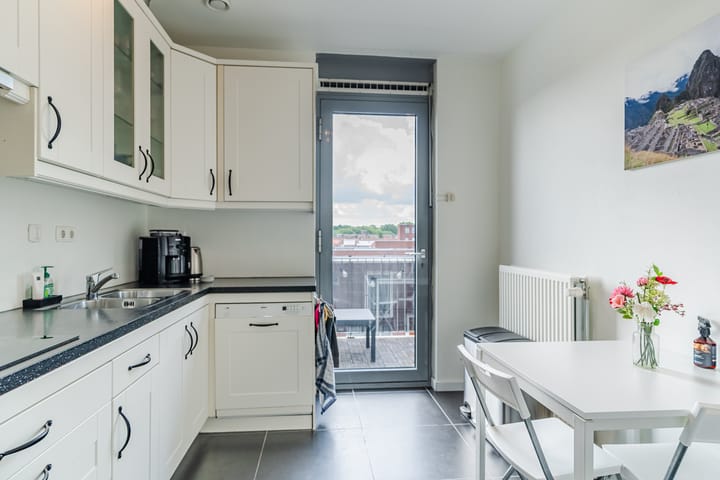 Foto 13 van Jan van der Heijdenstraat 58