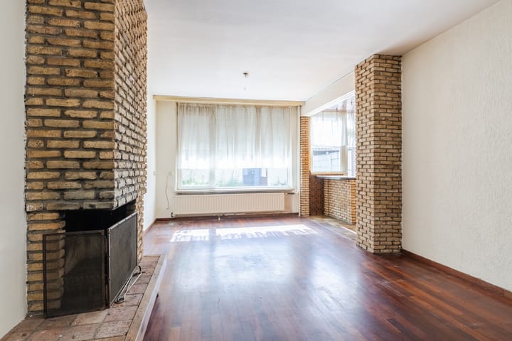 Photo 2 of Kruisherenstraat 38