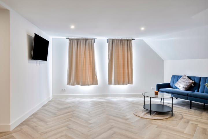 Photo 4 of Leeuwstraat 2-A