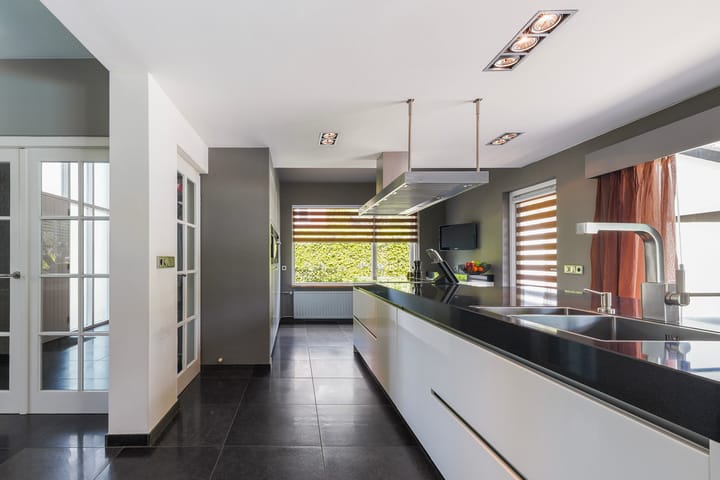 Photo 17 of Massenetlaan 8