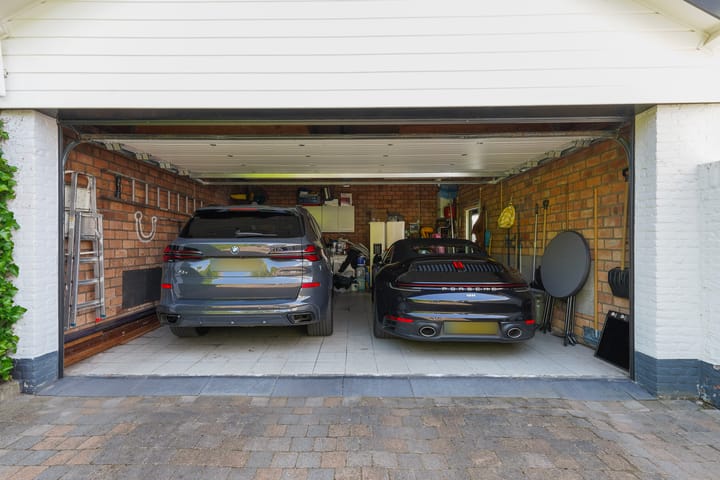 Photo 48 of Massenetlaan 8