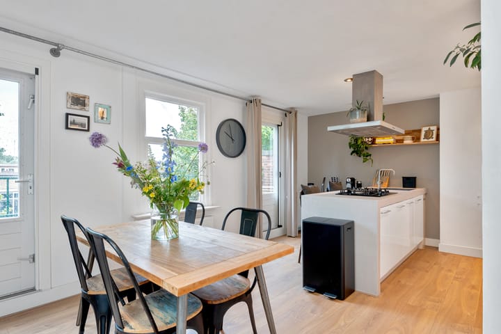 Foto 2 van Van der Horststraat 18-B02