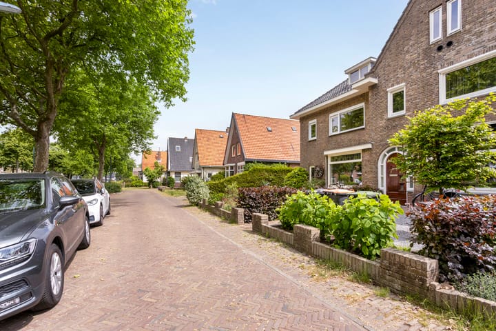 Foto 33 van Kennemerstraatweg 604