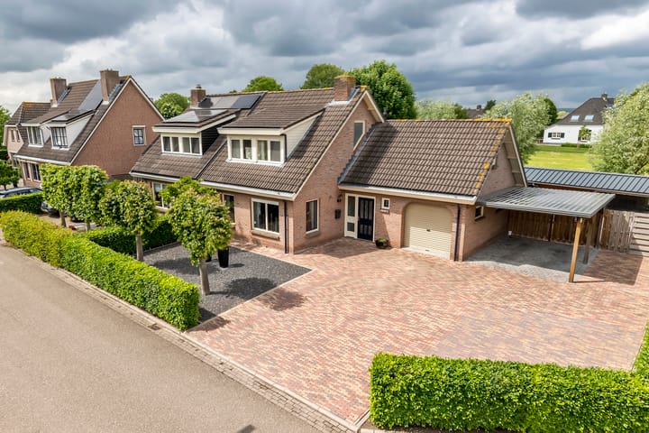 Photo 1 of Kermenstein 88