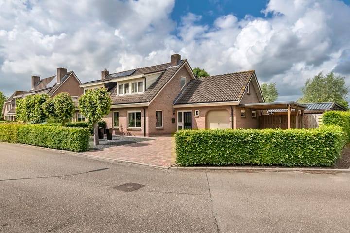 Photo 3 of Kermenstein 88