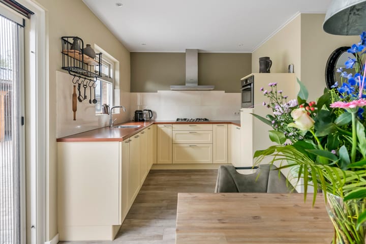 Photo 11 of Kermenstein 88