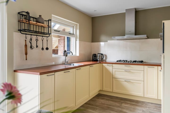 Photo 12 of Kermenstein 88