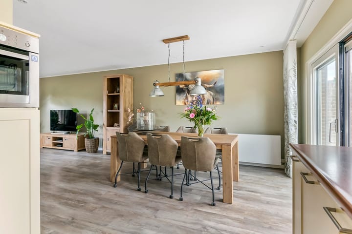 Photo 13 of Kermenstein 88