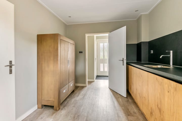 Photo 16 of Kermenstein 88