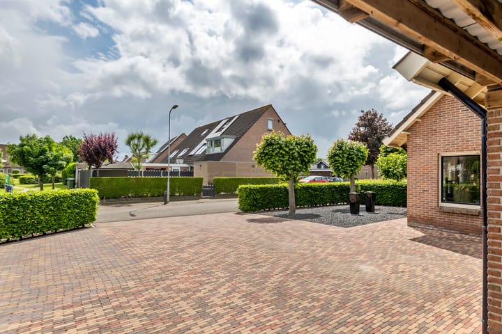 Photo 43 of Kermenstein 88