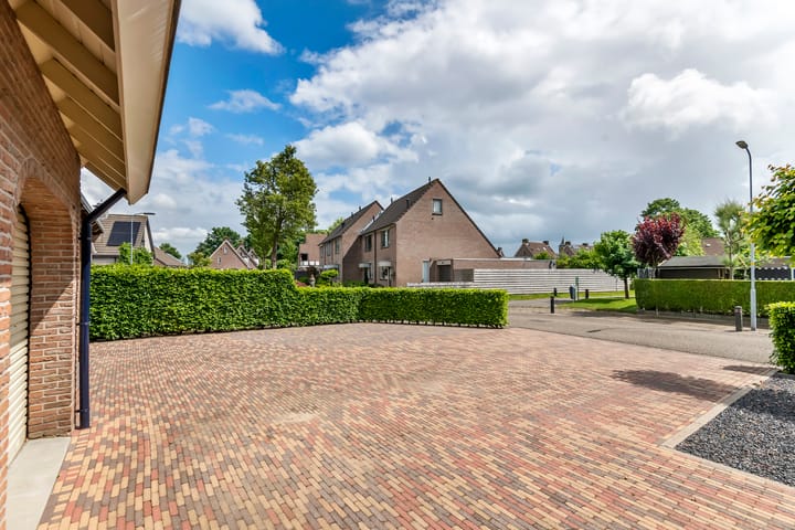 Photo 44 of Kermenstein 88