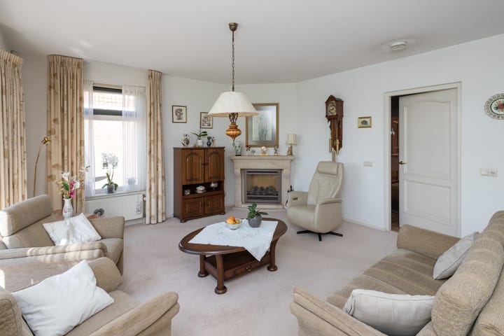 Foto 10 van Middeldijk 76