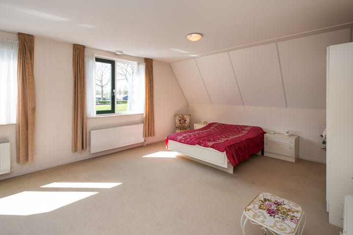 Foto 18 van Middeldijk 76