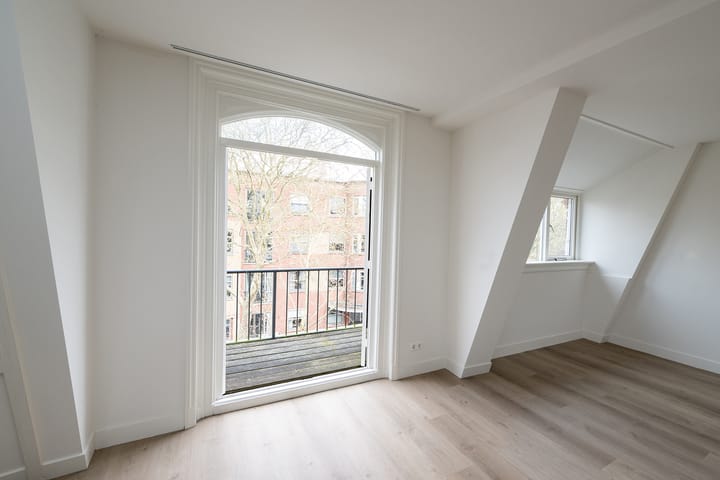 Foto 6 van Emmastraat 11-B