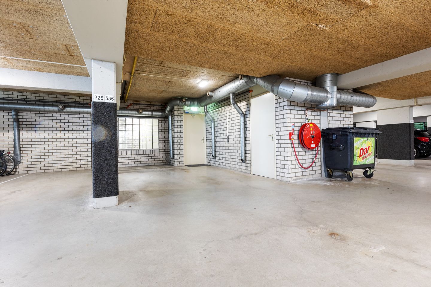 Photo 34 of Batavierenweg 335