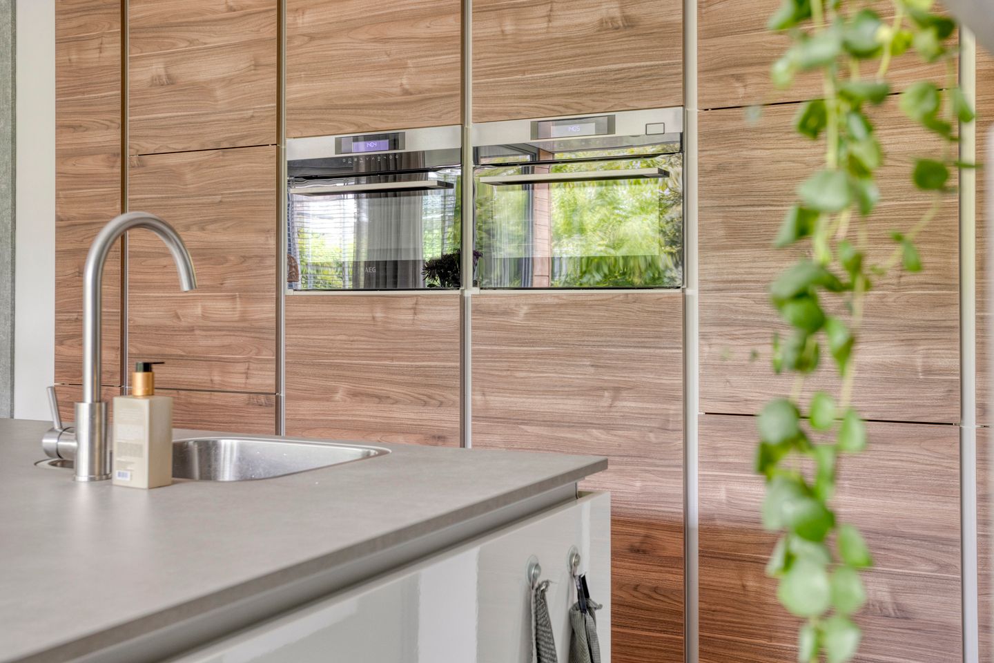 Photo 10 of Ensink 19