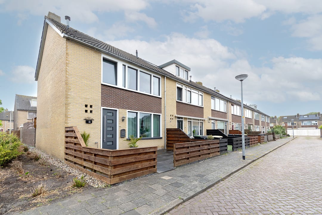 Photo 2 of Wulpenlaan 24