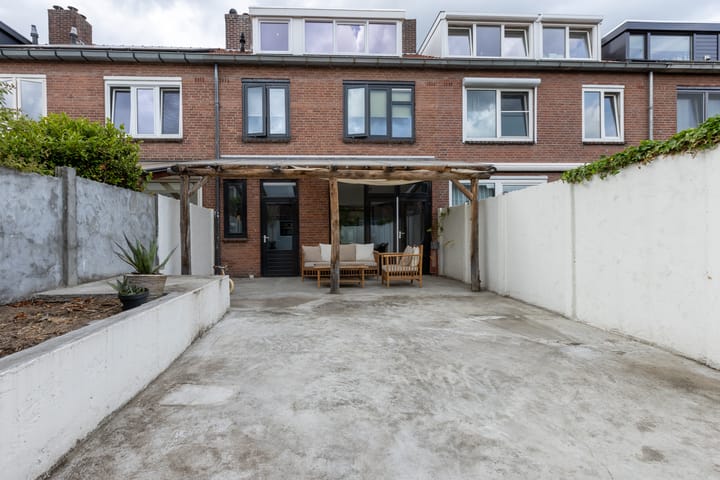 Foto 31 van Christiaan Huygensstraat 12