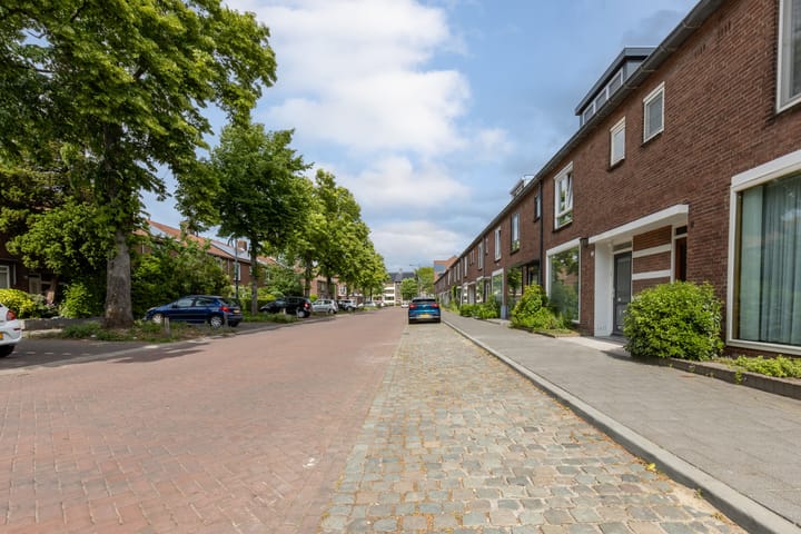 Foto 33 van Christiaan Huygensstraat 12